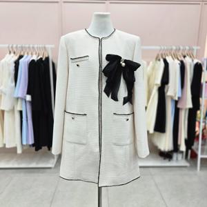 [샤틴]라인배색 브로치 탈,착 슬림 트위드 코트S254B105A03