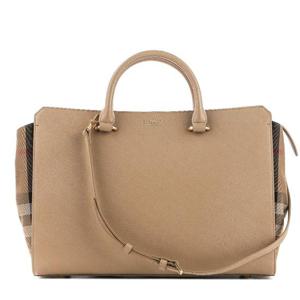 [버버리] 25SS (MD BANWELL MX 8084480) 여성 토트백