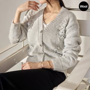 [모리스커밍홈] 스팽글 브이넥 루즈핏 울 가디건_M2512CD053D