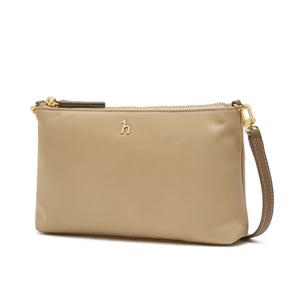 [헤지스]헤지스 베이지 단색 나일론 미니크로스백 WIWA4F708I3