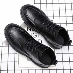 20대 남성 데일리룩 패션 신발 캐주얼 워커 스타일