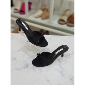 한슈 세이브존07 라운드 오픈토 뮬 미들힐 HS139030kr