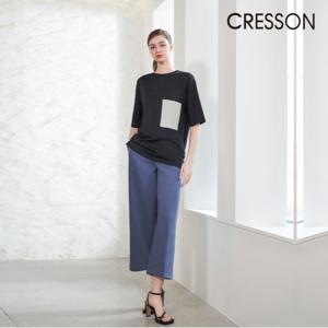 크레송 블랙 여성 우븐패치 디테일 롱티셔츠 C232B001A1_BK