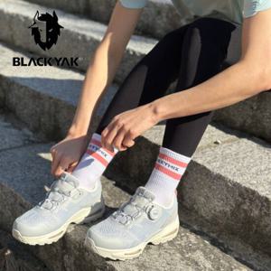 [블랙야크 (행사)]사계절 여성용 고어텍스 트레킹화 및 워킹화 343DK2GTX (259,000원)