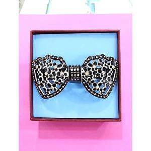 로뎀 세이브존05 프랑스 스와로브스키 플라워 중 대 자동핀(블랙)02 RRDA24020013