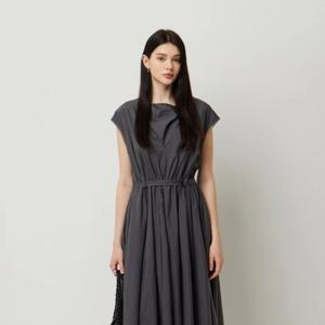 [시슬리]블론디 카울넥 벨티드 원피스 (SAOP40531)