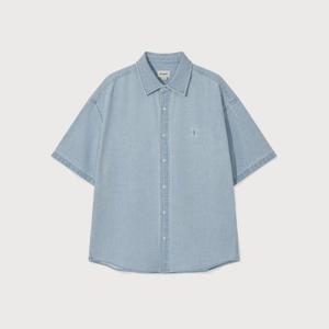 M 커버낫반팔티 CQK CO2502SS33-LB C 로고 데님 하프 셔츠 Light Blue