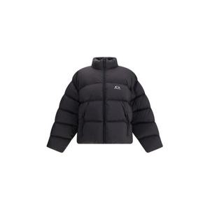 발렌시아가 스탠다드 푸퍼 숏패딩 852049TNO12 1000 BLACK