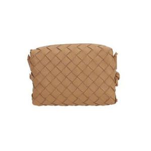 25 FW 보테가 베네타 루프 지퍼 레더 미니 카메라 백 723547V1G11