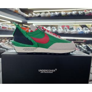 언더커버 x 나이키 데이브레이크 그린 레드 (우먼) CJ3295-300