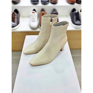 [탠디]심플 스퀘어토 7CM굽 앵클 부츠 아이보리 125504_DG