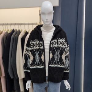 [나이스클랍]아가일 패턴 니트 후드 집업 A254PWKA18_DG