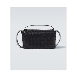 Bottega Veneta 인트레치아토 미니 레더 크로스 백 P01123902