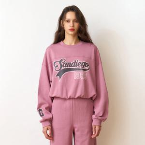 여성 에센셜셋업 테일로고 크롭 맨투맨_471(10480-131-653-12)