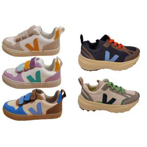 [블루독]WH/BL/PK/DG 베자V-10스니커즈 24W70-82E-01,02,03,05,06