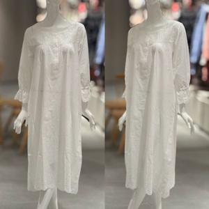 [비너스]60수 레이스펀칭 피콧 화이트 긴팔 원피스 파자마(VGN4511A)