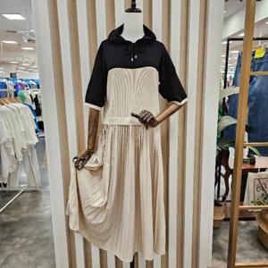 스테파니 HC11 플리츠배색후드원피스 a24so4204