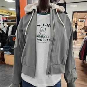 리트머스 HC26 여성 크롭 항공점퍼 LP1JF007 카키