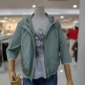 아날도바시니 DP01 배색 후드 점퍼 AY05JP42W