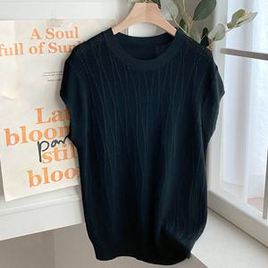 샵앤) 여성 라운드넥 꼬임패턴 여름 캡소매 니트티 DGB-WKN-4552-블랙