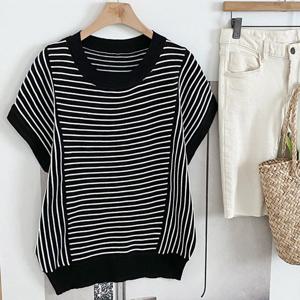 샵앤) 여성 라운드넥 단가라 가오리핏 니트 티셔츠 DGB-WKN-4555-블랙