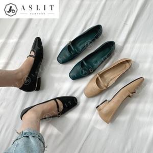 [애슬릿] 여성 스트랩 버클 테두리 굽 포인트 로퍼