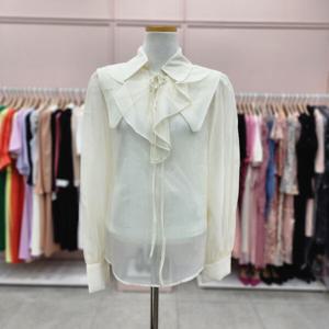 [샤틴]러프프릴넥 끈 블라우스(이너)S233C203A03_JK