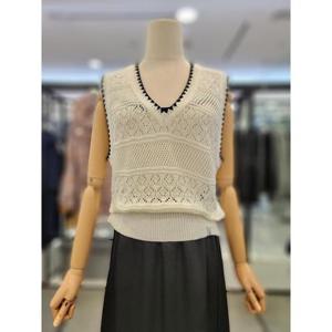 르샵 세이브존03 자수배색 스카시 니트 베스트 AGL2F35KVT01011A