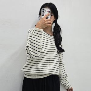 샵앤) 여성 리브넥 배색 단가라 루즈핏 긴팔 니트 티셔츠 SIU-WKN-4940-아이보리