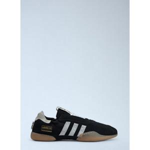 아디다스 스웨이드 라운드 토 레이스업 스니커즈 HP3517