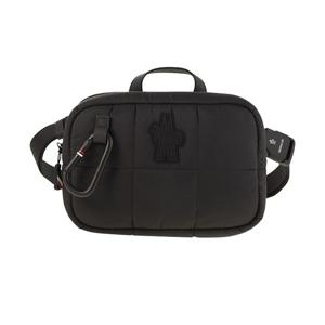 25 FW 몽클레어 그레노블 로고 패치 지퍼업 숄더백 블랙 K20985M00003M7490