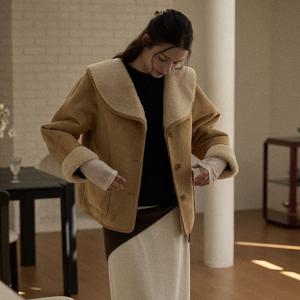 [비뮤즈맨션] Wide collar mustang jacket - Camel [BE25WIJK002CA]