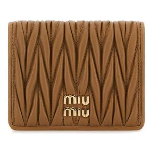 미우미우 스몰 마틀라쎄 나파 가죽 스냅 클로저 지갑 5MV204AFP