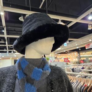 밀스튜디오 DP02 보들보들 퍼모자 LRCHTS101