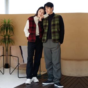 [런칭가 99000원] 어반어라운드 울 블렌디드 체크 베스트 1종 (남녀공용)