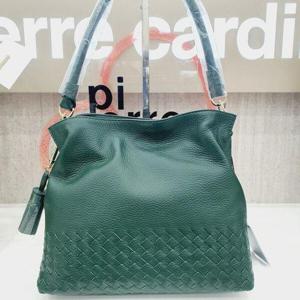 [피에르가르뎅]내츄럴한 쉐입의 숄더엔 크로스백 (24ㅡ22ㅡ11)_GN