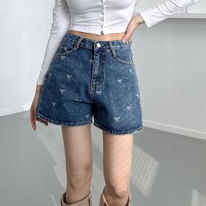 [옷자락] 여자 키치룩 리본청바지 수학여행룩 봄 3부 청반바지