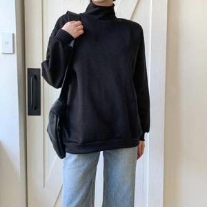 여성 박스 터틀넥 보온 데일리 롱슬리브 맨투맨