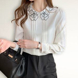 [퀸이즈] [~77까지]네레아 플라워 카라 핀턱 블라우스