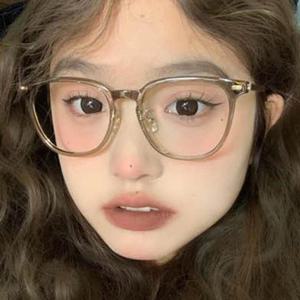 [리더스]  브라운 컬러 뿔테 안경 감성적 눈보호