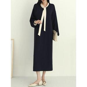 [시크루즈]키앨 타이넥 배색 롱 원피스_BDOP031