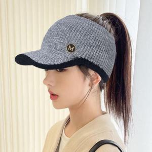 [지와이] 극세사 챙니트 이중니트원단 M포니 가을 겨울 방한 모자 털 비니 방울 이중모