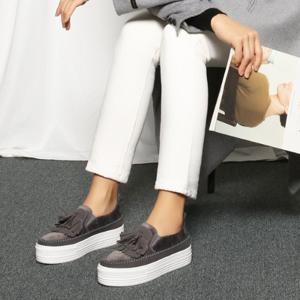 (SN570)여성 4cm 키높이 테슬 퍼 슬립온