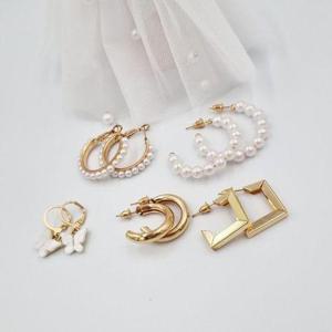 [에이치플러스몰]중간사이즈 금색 5개 링귀걸이세트