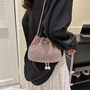 [다잇템]여자 모임룩 복주머니 3way 사슬 큐빅 미니백