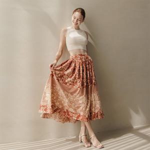 [라페어]폴로네이즈 브릭 핀턱 스커트 LWKGASK0206-BC