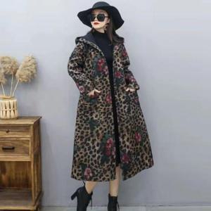 [까르죠아]까르죠아 중년여자옷 호피꽃 겨울코트 롱후드 기모 안감 퍼자켓 마담의류