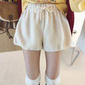 아이미마인 / 뽀글이 하이웨스트 밴딩 포켓 양털 A라인 겨울 반바지 팬츠 (4color)