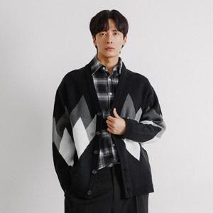 [애드호크]오버핏 남성 아가일 패턴 가디건 HA9GD01_CA