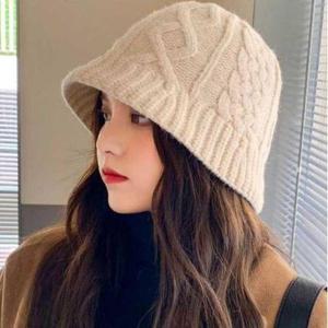 [셀러허브_여성트랜드패션]ONM 여자 겨울 주말 데이트 룩 꽈배기 니트 버킷 햇 모자